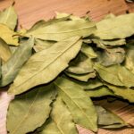 Folha de louro no açúcar? Veja para que serve esse truque simples