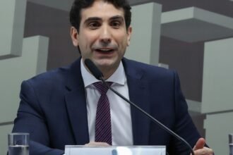 Galípolo: Brasil está mais preparado para volatilidade do petróleo