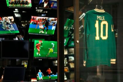 Museu do Futebol lança audioguia em formato de programa de rádio