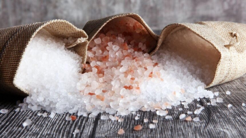 Tipos de sal variam em minerais, mas o consumo deve sempre ser moderado