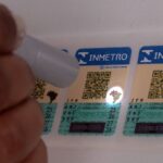 Selos antigos do Inmetro para capacete, extintor e GNV vencem em março