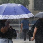 Semana começa com alerta laranja de chuvas intensas em 17 estados