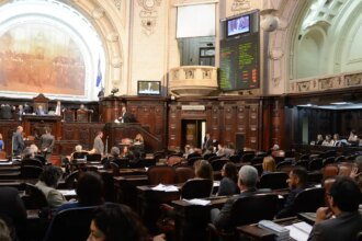 TRE-RJ marca para terça recontagem de votos após cassação de Bacellar