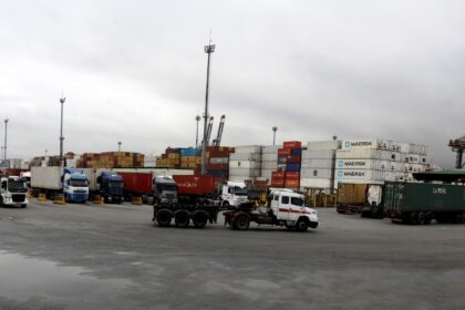 Tarifaço americano teve efeito “pontual” na economia, diz IBGE