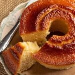 Resfriar o bolo dentro do forno evita que a massa murche após assar