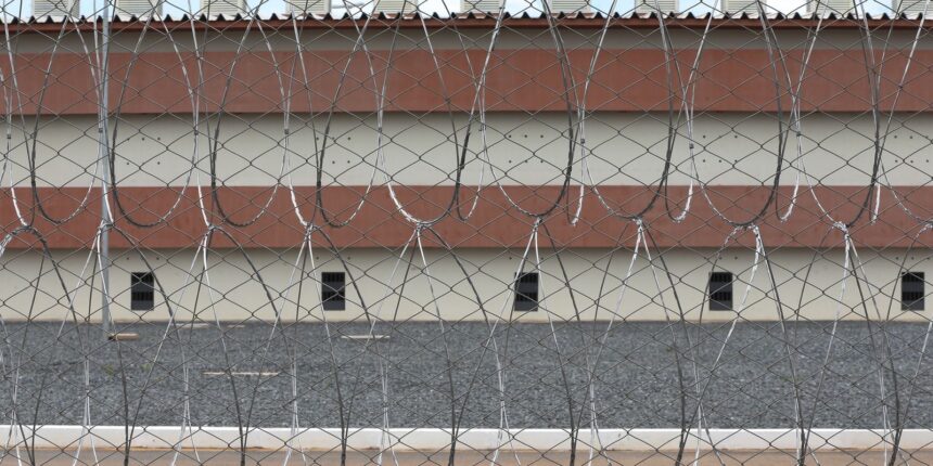 Vorcaro chega a Brasília em voo da PF e vai para presídio federal