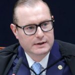 Zanin, do STF, suspende eleição indireta para governo do Rio