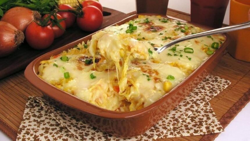 Receitas com frango desfiado ajudam a economizar sem abrir mão do sabor