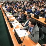 CCJ da Câmara retoma análise do fim da escala 6x1 nesta quarta