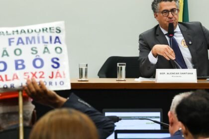 Câmara instala comissão para analisar PEC do fim da escala 6X1