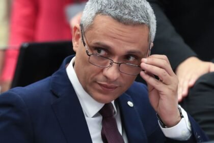 Deputado Gustavo Gayer vira réu no STF por injúria contra Lula