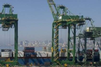 Exportações para o Oriente Médio caem 26% desde início da guerra