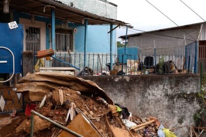 Famílias afetadas por enchentes em MG precisam validar cadastro