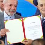 José Guimarães assume ministério e fala em "derrotar o fascismo"