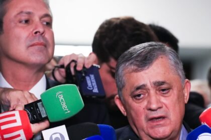 José Guimarães diz ser contra socorro do governo federal ao BRB