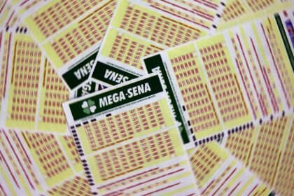 Mega-Sena sorteia nesta terça-feira prêmio acumulado em R$ 15 milhões