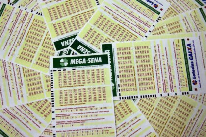 Mega-Sena sorteia prêmio estimado em R$ 100 milhões neste sábado