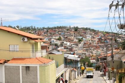 Moradores de Perus, em SP, acusam fraude em audiência pública