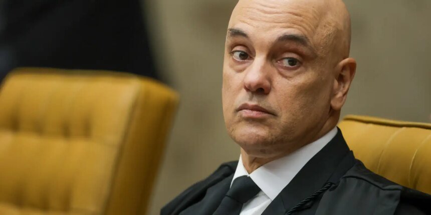Moraes aumenta restrição para voos de drones na casa de Bolsonaro