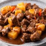 Carne de panela cozida na pressão
