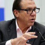 PECs da escala 6x1 não competem com proposta do governo, diz Marinho