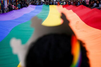 Parada do Orgulho LGBT+ de SP 2026 abordará importância do voto