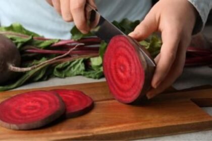 Beterraba cozida corretamente preserva mais nutrientes, cor e sabor