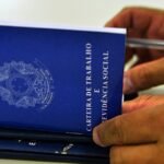 Pesquisa revela que brasileiro prefere emprego com carteira assinada