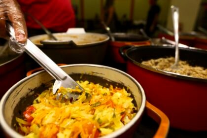 Preço médio do self-service por quilo chega a R$ 86,86 em São Paulo