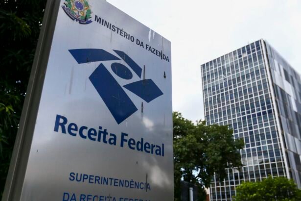 Receita regulamenta tributação mínima de 15% para multinacionais