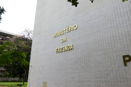 Reforma tributária: governo regulamenta cobrança da CBS e do IBS