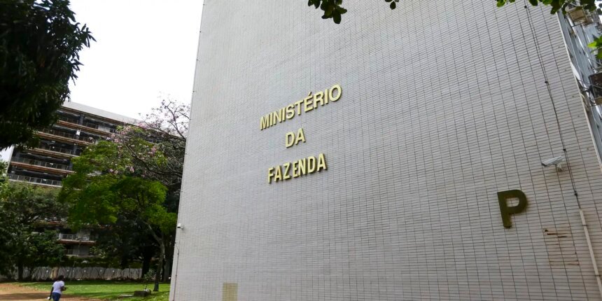 Reforma tributária: governo regulamenta cobrança da CBS e do IBS