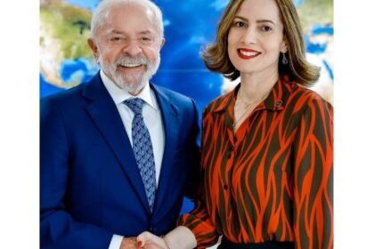 Servidora Ana Cristina Viana assume comando do INSS