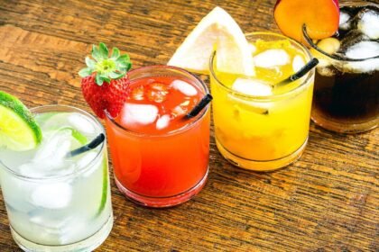 Drinks com água com gás deixam encontros mais refrescantes e sofisticados