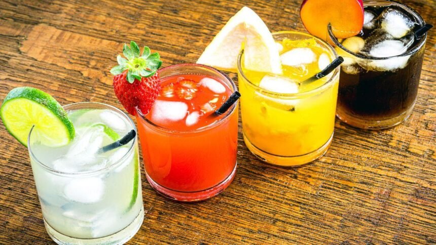 Drinks com água com gás deixam encontros mais refrescantes e sofisticados