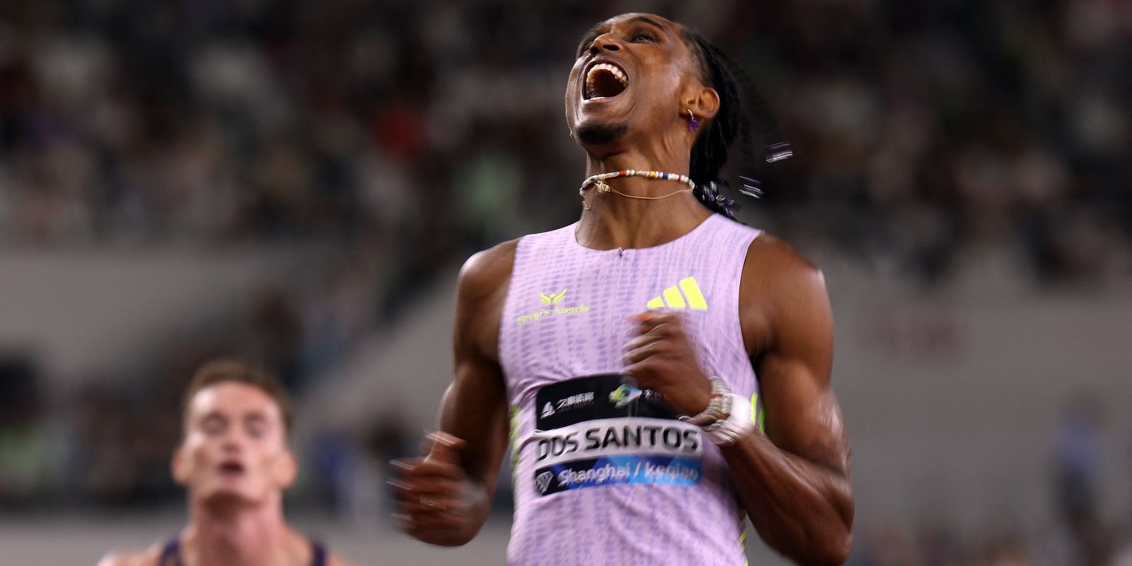 Alison dos Santos abre Diamond League vencendo recordista mundial