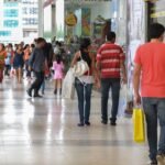 Atividade econômica cai 0,7% em março em razão da guerra do Irã