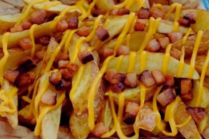Batata canoa, cheddar e bacon: acompanhamentos favoritos dos fãs de burger