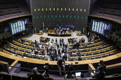 Câmara inicia análise de projeto sobre exploração de minerais críticos