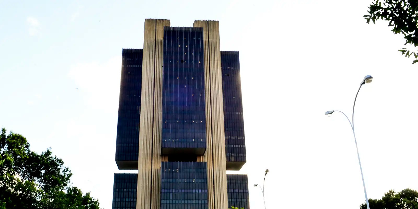 Copom adota cautela por tensões globais e expectativa da inflação