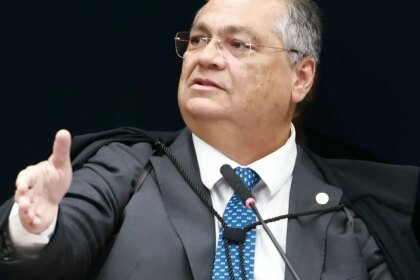 Dino nega pedido de soltura de Deolane Bezerra