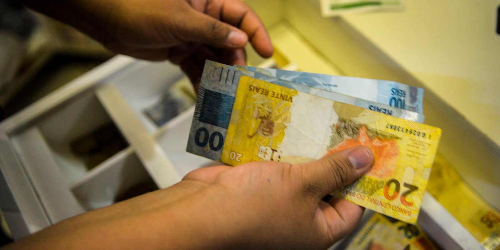 Distrito Federal e 15 estados têm rendimento do trabalhador recorde