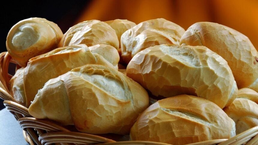 Doce ou salgado: 6 receitas com pão francês para fazer em minutos
