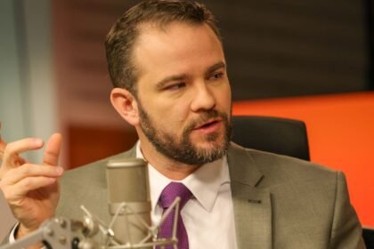 Durigan diz que Brasil está num bom caminho e prevê superávit este ano