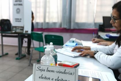 Eleições 2026: eleitor pode se inscrever para ser mesário voluntário