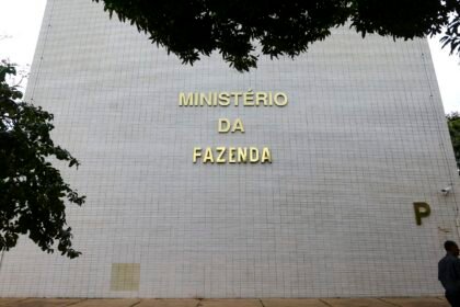 Fazenda alerta sobre falso site do Novo Desenrola