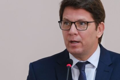Frias nega ao STF envio de emendas para financiar filme de Bolsonaro