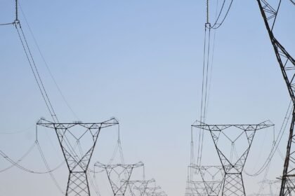 Governo amplia Luz para Todos na Amazônia Legal