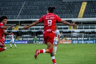 Inter aplica 3 a 0 no Santos fora de casa pelo Brasileirão Feminino
