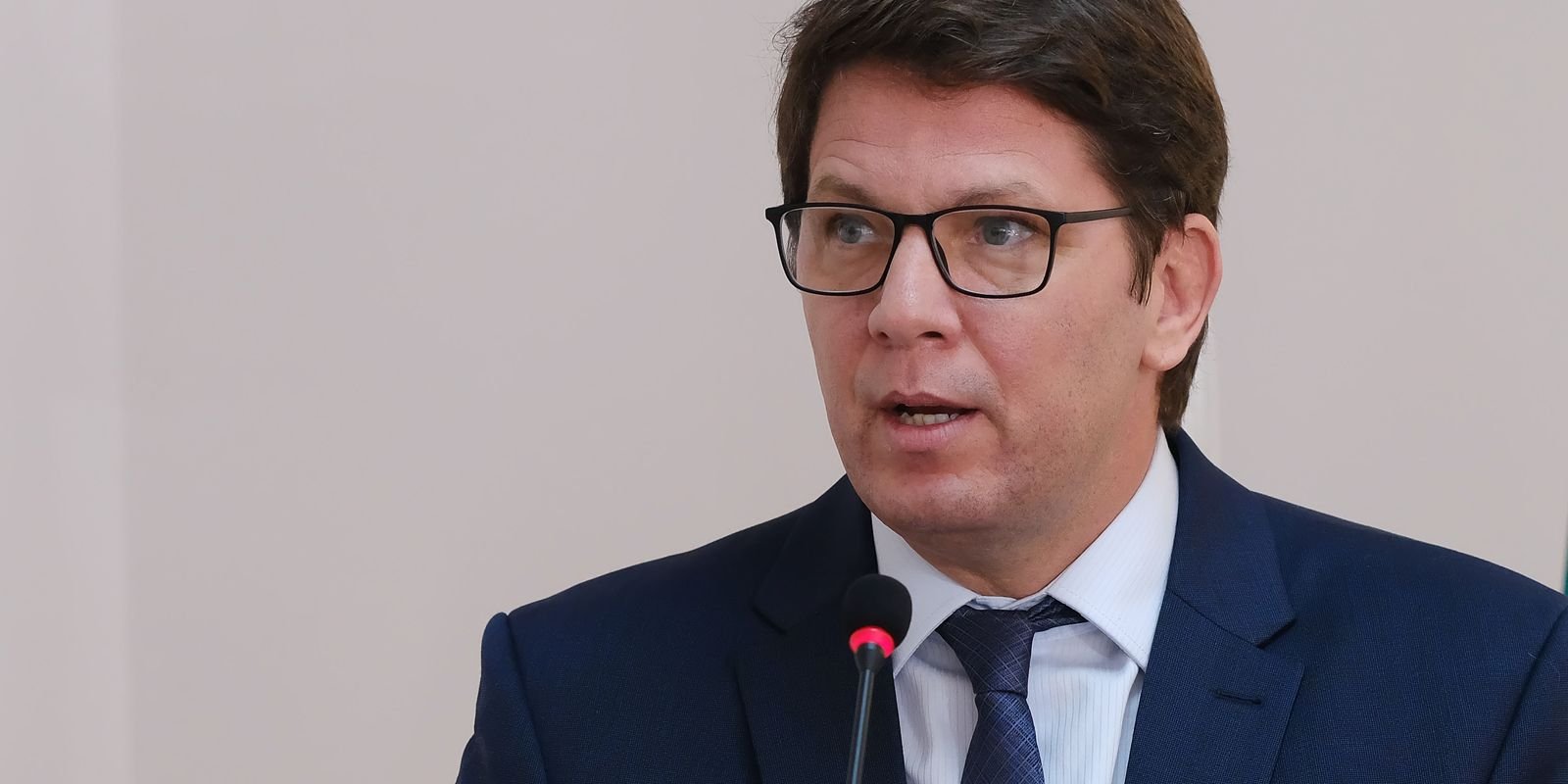 Mário Frias viajou para o exterior sem autorização da Câmara
